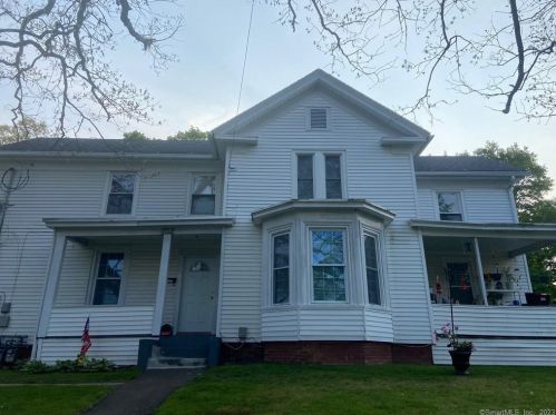 128 Main St, Manchester CT  06040-6014 exterior