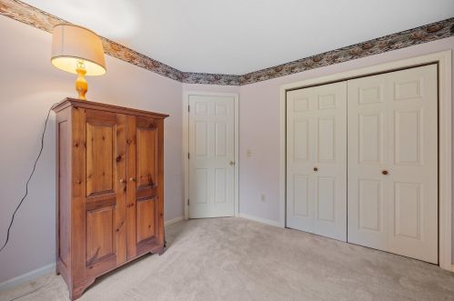 246 Church Rd, Allenstown NH  03275-2903 exterior