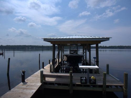 448 Shoreline Dr, Freeport, FL 32439-3633