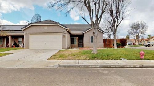 2109 Great Falls Rd, Newman, CA 95360-9638