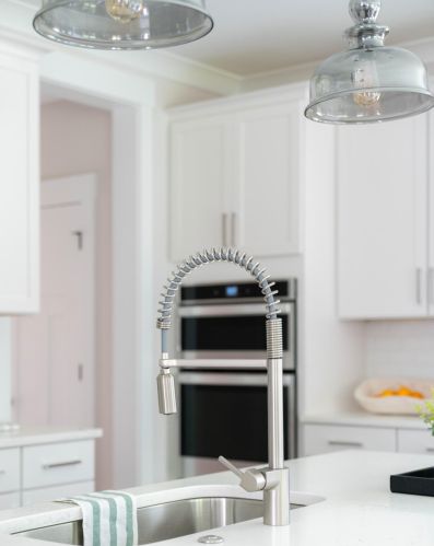 1872 Rifle Range Rd, Mount Pleasant SC  29464-9437 exterior