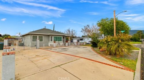 3498 Leroy St, San Bernardino, CA 92404-2250