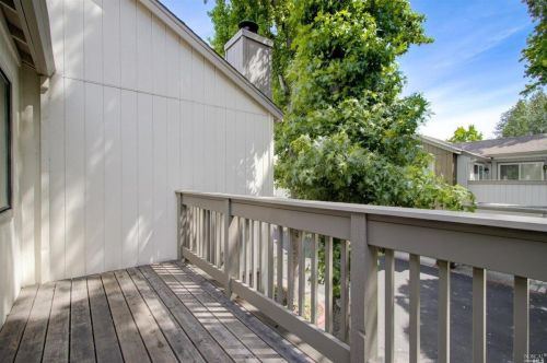 2514 Westberry Dr, Santa Rosa CA 95403-4134 exterior