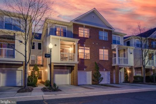 13143 Marcey Creek Rd, Herndon, VA 20171-4801