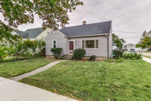 7802 28th Ave, Kenosha, WI 53143-5622