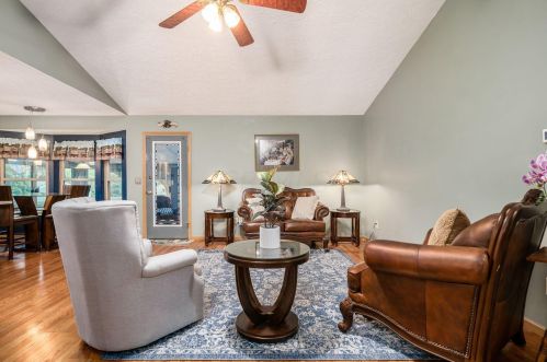 1508 Meadowlark Ln, Marysville OH  43040-8525 exterior