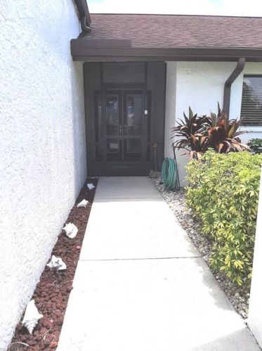 2118 10th Ter, Cape Coral, FL 33909-0017