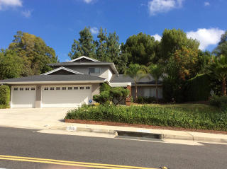 1500 Greenbriar Rd, Glendale, CA 91207-1536