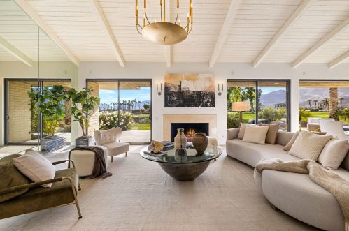 7 Mayfair Dr, Rancho Mirage CA  92270-2586 exterior