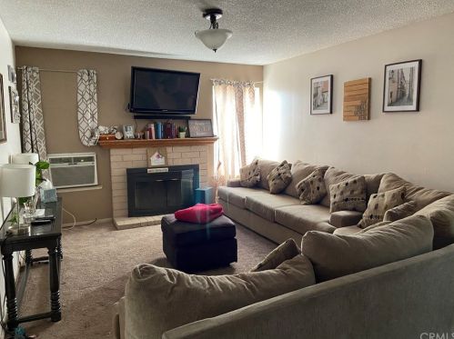 4545 Meredith St, Riverside, CA 92505-1536