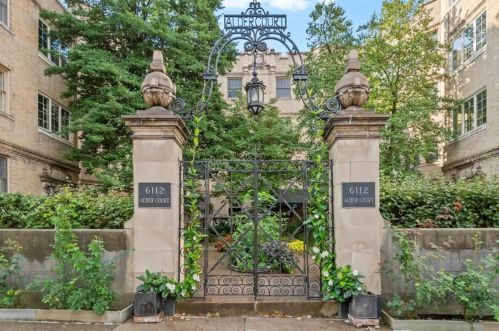 6112 Alder St, Pittsburgh, PA 15206-4243