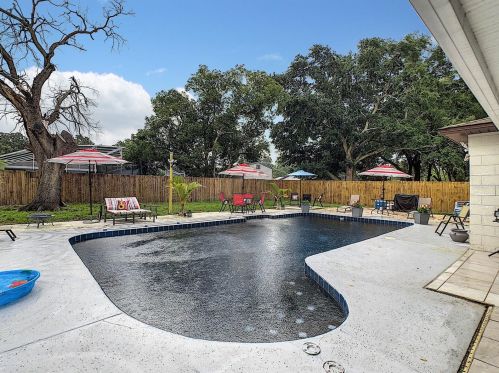 2425 Franklin Dr, Kissimmee FL 34744-2725 exterior