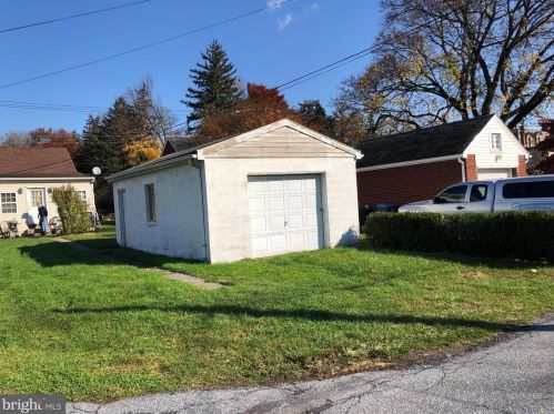 7 2nd St, Highspire PA  17034-1001 exterior