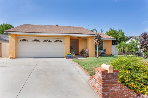 23019 Pamplico Dr, Santa Clarita, CA 91354-2028