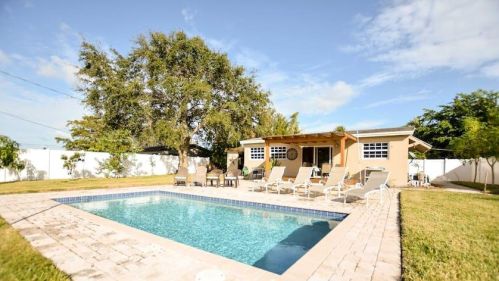 1638 3rd Ave, Delray Beach, FL 33444-4117