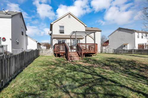 8119 Chapel Stone Rd, Blacklick OH  43004-9226 exterior