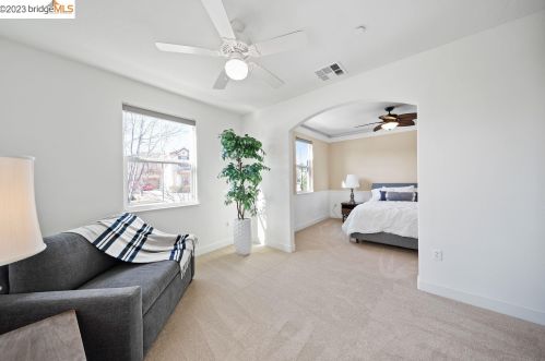 9744 Golden Sky Way, Gilroy CA  95020-9663 exterior