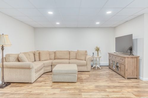 145 Mount Sinai Ave, Mount Sinai NY  11766-2313 exterior