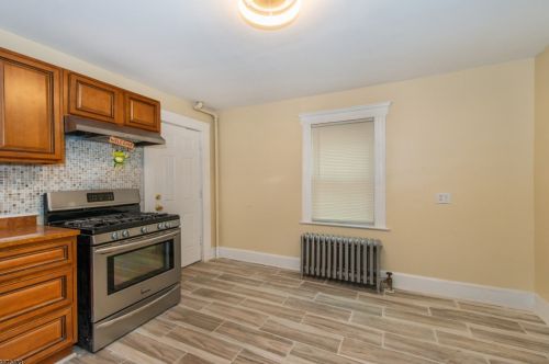 32 Long St, East Orange NJ  07017-1208 exterior