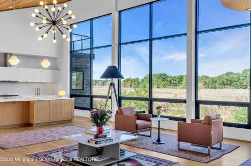 49 Cherokee Ln, Bricktown NJ  08724-4405 exterior