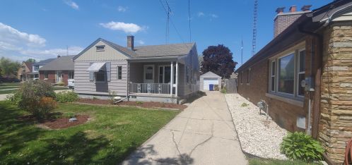 1910 Washington Rd, Kenosha WI  53140-5347 exterior