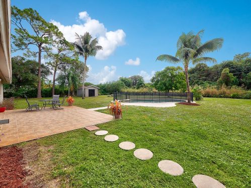 4338 Maurice Dr, Delray Beach, FL 33445-3233
