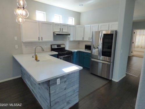 10221 Calle Estrella Polar, Tucson AZ  85747-5189 exterior