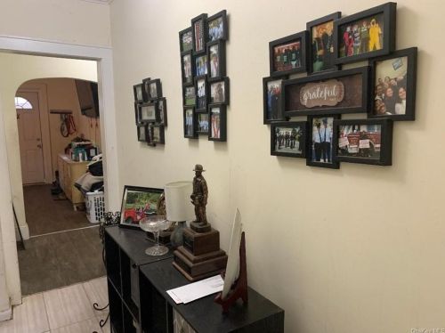 29 Meriline Ave, Newburgh NY  12553-6519 exterior