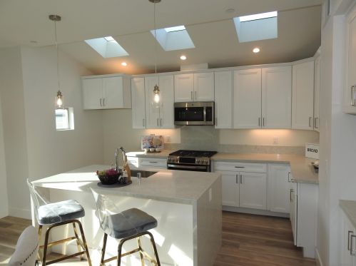 1510 Alvarado St, Oceanside, CA 92054-5976