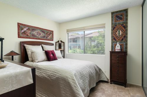 6532 Bell Blf Ave, San Diego CA 92119-1012 exterior