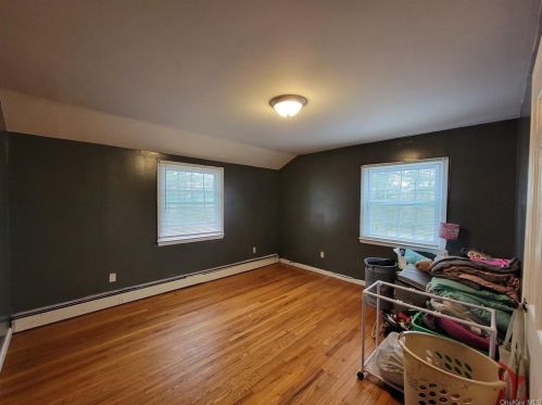 1 Starhaven Ave, Middletown NY  10940-4617 exterior