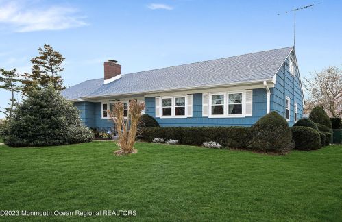 1703 Maxwell Dr, Belmar NJ  07719-3851 exterior