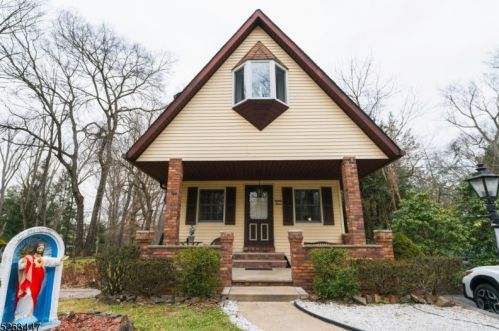 83 Voit Ave, Lincoln Park NJ  07035-1039 exterior