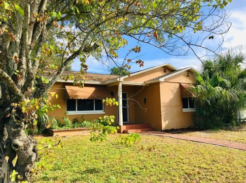 2901 1st St, Saint Petersburg, FL 33704-2907