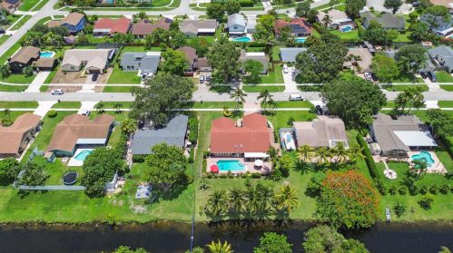 825 Windtree Way, West Palm Beach, FL 33414-4956