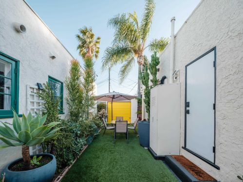 4762 Mountain View Dr, San Diego CA  92116-2250 exterior