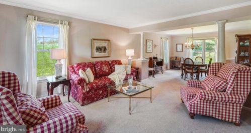 618 Aberdeen Rd, Kennett Sq, PA 19348-1757