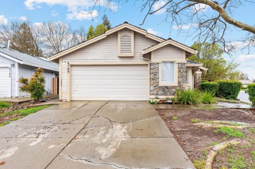 6709 Di Lusso Dr, Elk Grove, CA 95758-5821