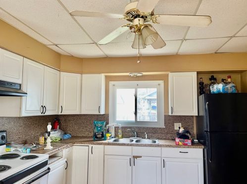 219 Crawford Ave, New Castle, PA 16101-3512