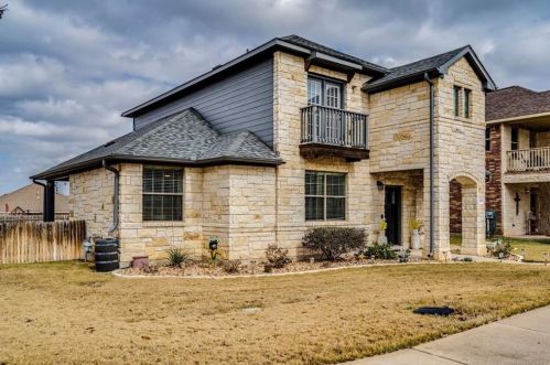 226 Sycamore St, Georgetown TX  78633-1807 exterior