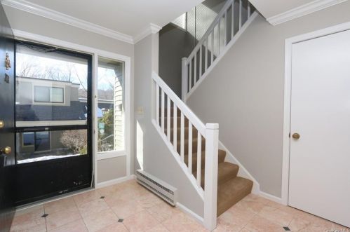 31 Heritage Hills Dr, Somers Town, NY