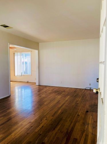 4946 Verdura Ave, Lakewood, CA 90712-3018