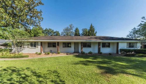 317 Silverbell Pkwy, Lafayette, LA 70508-4129