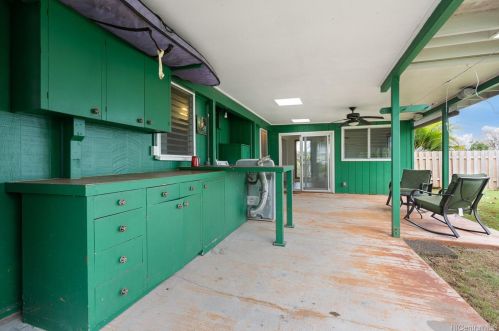 2170 Aamanu St, Pearl City HI  96782-1306 exterior