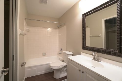 5010 Nob Hl Dr, Newport KY  41075-4096 exterior