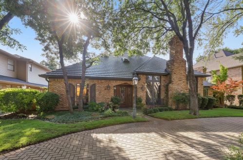 202 Canyon Valley Dr, Richardson, TX 75080-2029