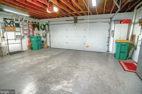 475 Woodcrest Dr, Navy Sup Dpt PA 17050-6854 exterior