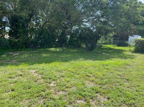 1351 8th St, West Palm Beach, FL 33401-3029
