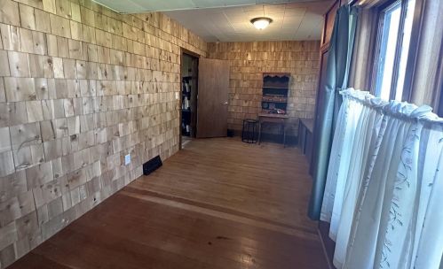 2469 Commerce St, Dodgeville WI  53533-8681 exterior