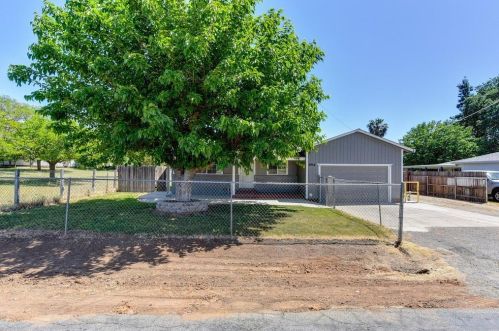 6854 2nd St, Rio Linda, CA 95673-2021